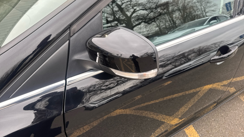 Ford Focus 1.0 EcoBoost 125 Titanium 5dr Petrol Hatchback